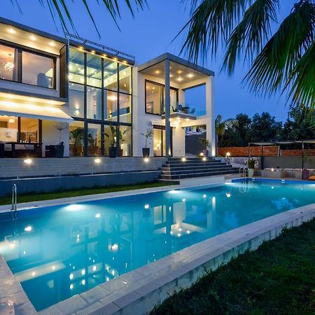 Adorno Luxury Villas Chorafakia Exterior foto
