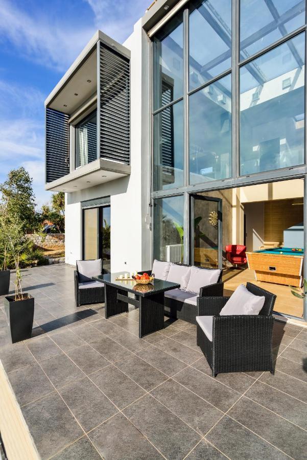 Adorno Luxury Villas Chorafakia Exterior foto